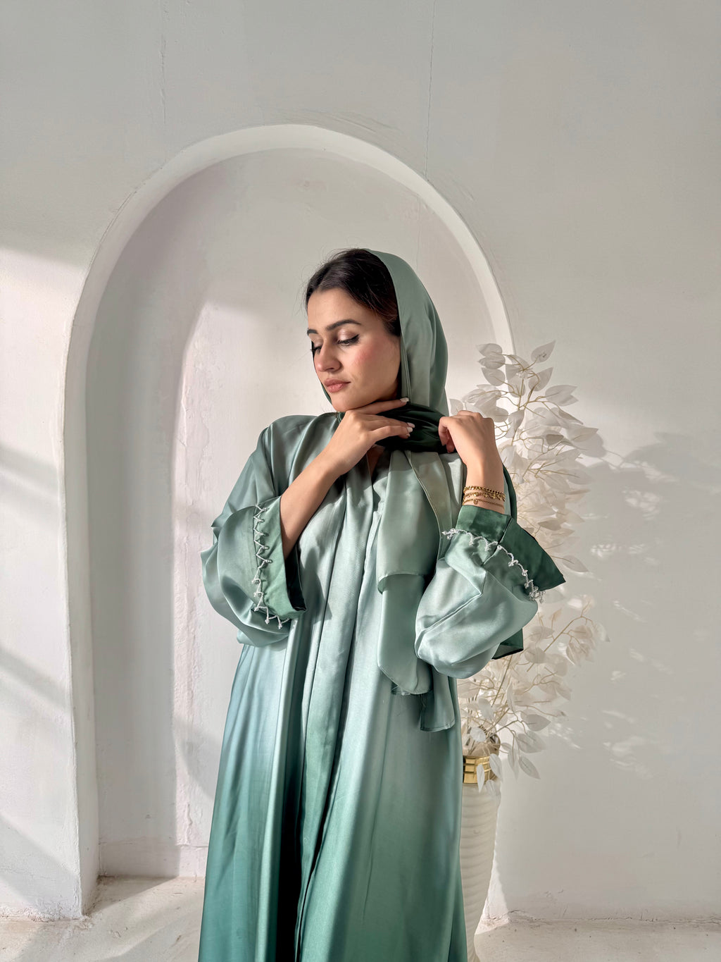 Greeen Do Rang Abaya - Without Scarf - Available Online Beevaa Store Pakistan
